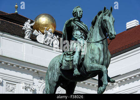 Josef-Platz mit Denkmal Joseph II., Wien, Österreich, Weltkulturerbe Stockfoto