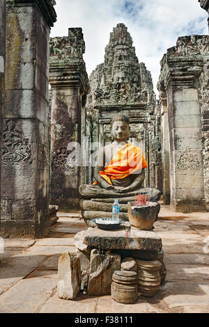 Buddha-Statue am Bayon-Tempel. Angkor Thom, Archäologischer Park Angkor, Provinz Siem Reap, Kambodscha. Stockfoto