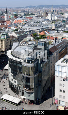 Haas-Haus am Stephansplatz erbaut 1889 von Hans Hollein, Wien, Österreich Stockfoto