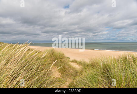 Der Strand und die Dünen in Winterton am Meer an der Küste von Norfolk Stockfoto