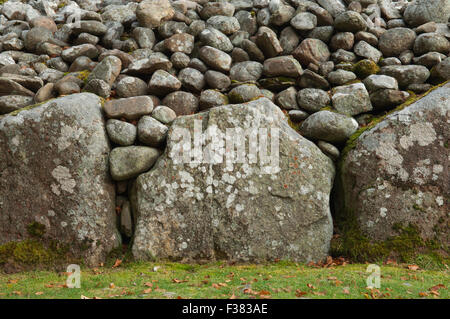 Nahaufnahme eines prähistorischen Beerdigung Cairns Balnuaran Schloten, auch genannt Schloten Cairns - in der Nähe von Inverness, Schottland. Stockfoto