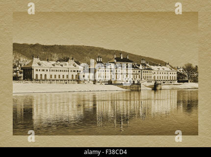 Blick über die Elbe zum Schloss Pillnitz, Dresden, Sachsen, Deutschland, Europa Stockfoto