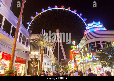 Eine Nachtansicht der High Roller Riesenrad in Las Vegas, Nevada. Stockfoto