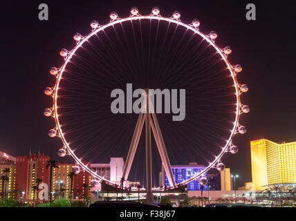 Eine Nachtansicht der High Roller Riesenrad in Las Vegas, Nevada. Stockfoto