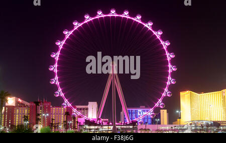 Eine Nachtansicht der High Roller Riesenrad in Las Vegas, Nevada. Stockfoto