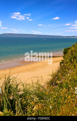 Bournemouth Beach golden Sands und blauer Himmel Stockfoto