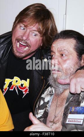 Roddy Piper bereits Big Apple Comic Book, Spielzeug und Art Show an der Penn Plaza Pavilion in 2006 Featuring: Rowdy Roddy Piper, Captain Lou Albano wo: New York City, New York, USA bei: 24. Juni 2006 Stockfoto