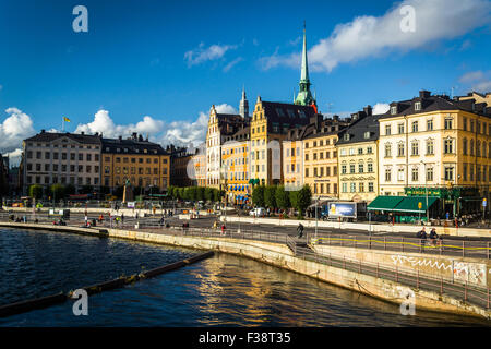 Blick auf Galma Stan von Slussen in Södermalm, Stockholm, Schweden. Stockfoto