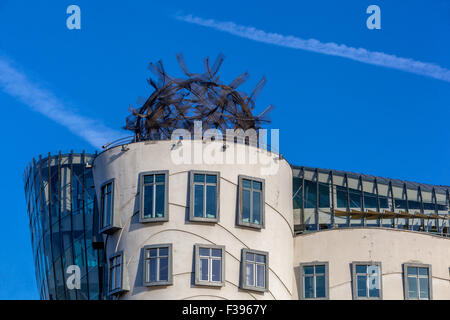 Das Tanzende Haus von Frank Gehry, Prager Fassade Tschechische Republik, Europa Stockfoto