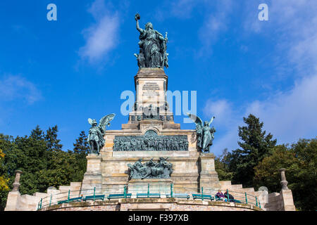 Niederwald Denkmal, Statue der Germania, mit Blick auf das Rheintal, Rüdesheim, Deutschland, Stockfoto