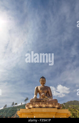 Dordenma Buddha mit Blick auf Tal der Thimphu, Bhutan Stockfoto