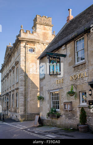 Die Royal Oak Pub. Burford. Cotswolds, Oxfordshire, England. HDR Stockfoto