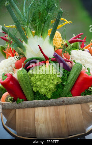 Gemüse Trug zeigt auf einer Herbstschau. VEREINIGTES KÖNIGREICH Stockfoto