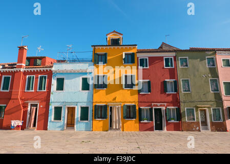 BURANO, Italien CIRCA SEPTEMBER 2015: Burano ist eine Insel in der Lagune von Venedig bekannt für seine typischen bunten Häusern und t Stockfoto