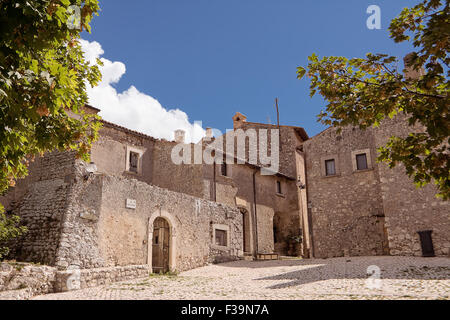 Santo Stefano di Sessanio, berühmte Dorf in Italien Stockfoto