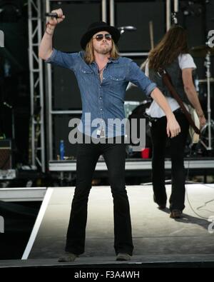Las Vegas, NV, USA. 2. Oktober 2015. Tausend Pferde in Anwesenheit für Route 91 Country Music Festival 2015 - Fr, MGM Resorts Dorf Las Vegas, NV 2. Oktober 2015. Bildnachweis: James Atoa/Everett Collection/Alamy Live-Nachrichten Stockfoto