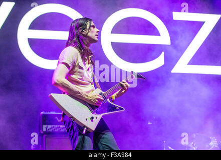 Musiker Brian Bell von Weezer führt auf der Bühne beim 2015 Leben ist schön-Festival in Las Vegas Stockfoto