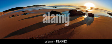Portugal: Malerische Strand im Panorama und Fish eye Ansicht Stockfoto