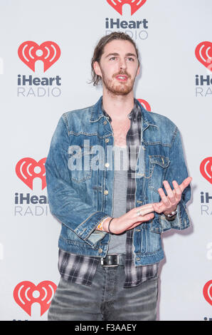Sängerin Hozier besucht 2015 iHeartRadio Music Festival in der MGM Grand Garden Arena in Las Vegas Stockfoto