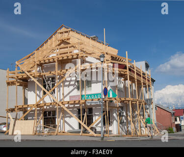 Reykjavik, Island. 28. Juli 2015. Ein Gebäude in Reykjavik, die Hauptstadt von Island, renoviert. Island ist ein beliebtes Touristenziel geworden. © Arnold Drapkin/ZUMA Draht/Alamy Live-Nachrichten Stockfoto