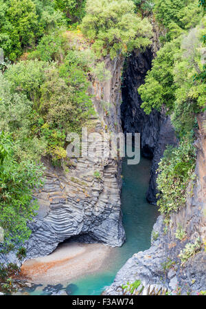 Alcantara-Schlucht-Tal. Gole Alcantara. Ätna, Sizilien. Stockfoto