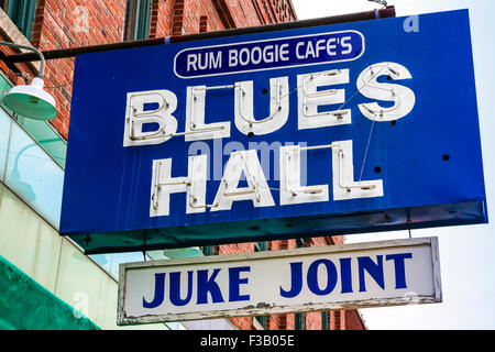 Rum Boogie Cafés Blues Hall und Juke Joint Overhead unterzeichnen auf der Beale Street in Memphis, Tennessee Stockfoto