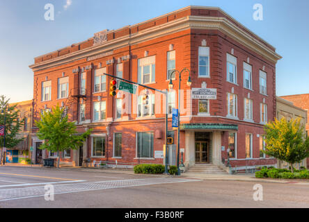 Ein am frühen Morgen Blick auf das historische Pythischen Gebäude, von Lancelot Lodge in Jackson, Tennessee als Pythischen Burg erbaut. Stockfoto