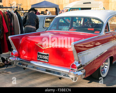 London, UK. 4. Oktober 2015. Oldtimer Boot Messe Kings Cross 10.04.15 Credit: Martyn Goddard/Alamy Live News Stockfoto