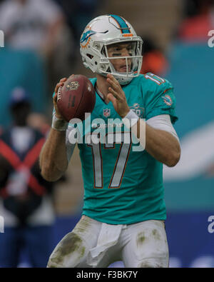 Wembley Stadium, London, UK. 4. Oktober 2015. NFL International Series. Miami Dolphins gegen die New York Jets. Bildnachweis: Aktion Plus Sport/Alamy Live-Nachrichten Stockfoto