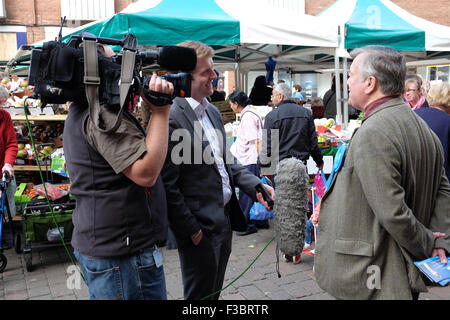 Kenneth Clarke werbend in Loughborough während der BRITISCHEN allgemeinen Wahl 2015 Stockfoto