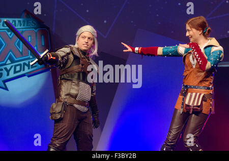 Sydney, Australien. 4. Oktober 2015. Cosplayer Teilnahme am Just'Cos Cosplay Wettbewerb am Finaltag der EB-Expo im Sydney Olympic Park stattfand. Bildnachweis: Mjmediabox/Alamy Live-Nachrichten Stockfoto