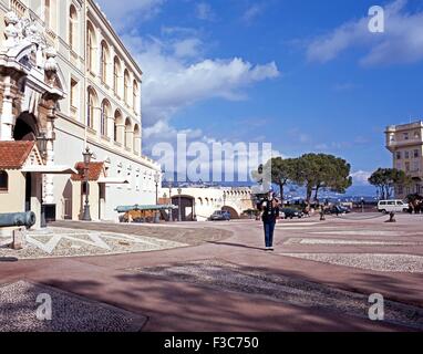 Diensthabenden zu bewachen, außen Reiniers Fürstenpalast, Monte Carlo, Monaco, Europa Stockfoto