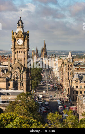 Edinburgh Princes Street nach Westen vom Calton Hill Stockfoto