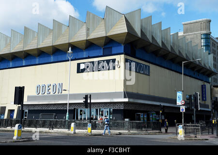 Brighton East Sussex UK - Pryzm Nachtclub und Odeon Kino an Unterseite der West Street und direkt am Meer Stockfoto