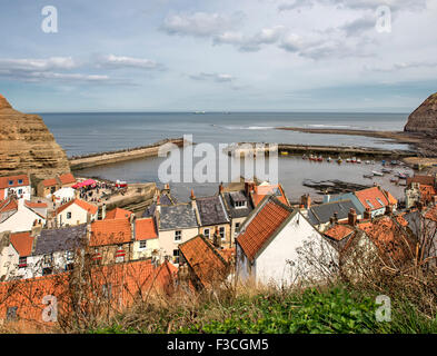 Die Fischerei Dorf von Staithes, North Yorkshire, UK, auch der Ort für "Old Jack Boot" die Kinder-TV-Serie. Stockfoto