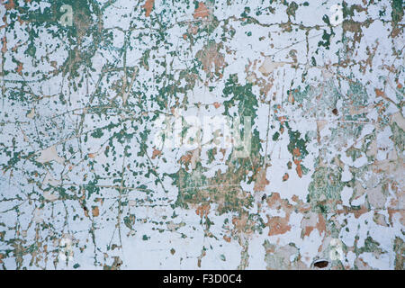 Grunge Wand Textur Hintergrund.  Farbe von dunklen Wand mit Rost unter knacken. Stockfoto