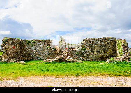 Die Ruinen der Wachhaus und Pulvermagazin in der südlichen Festung auf Berry Kopf Landzunge gebaut während der napoleonischen Kriege Stockfoto