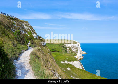 Klippe Pfad an die White Cliffs, Dover, Kent, England, UK Stockfoto