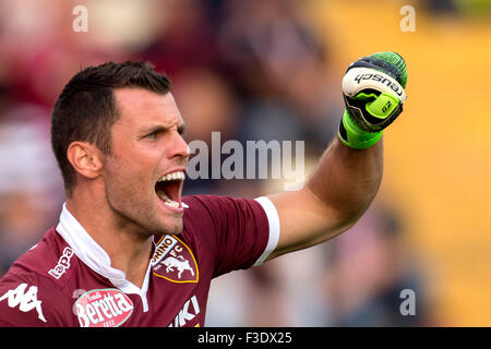 Modena, Italien. 3. Oktober 2015. Daniele Padelli (Torino) / Fußball: Italienische "Serie A" match zwischen Carpi FC 2: 1-Torino FC im Stadio Alberto Braglia, in Modena, Italien. © Maurizio Borsari/AFLO/Alamy Live-Nachrichten Stockfoto