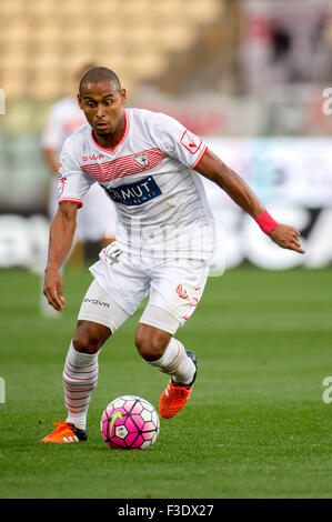 Modena, Italien. 3. Oktober 2015. Gabriel Silva (Carpi) Fußball: Italienische "Serie A" match zwischen Carpi FC 2: 1-Torino FC im Stadio Alberto Braglia, in Modena, Italien. © Maurizio Borsari/AFLO/Alamy Live-Nachrichten Stockfoto