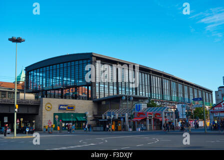 Berliner Zoologischer Garten, Bahnhof Zoo (1882), ehemaliger Bahnhof Zoo, jetzt S-Bahn Station, Charlottenburg, West-Berlin, G Stockfoto