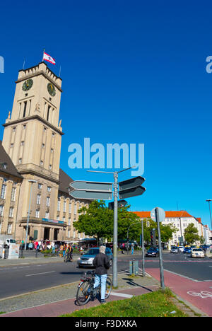 John F Kennedy Platz mit Rathaus Schöneberg, Rathaus Schöneberg, Berlin, Deutschland Stockfoto