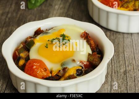 Frühstück Eiern gebacken Stockfoto