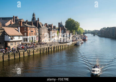 Blick auf die Altstadt Könige Staith, Fluss Ouse, York, North Yorkshire, England, Großbritannien Stockfoto