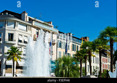 Brunnen in Place Clemenceau, Pau, Pyrenäen Atlantiques, Frankreich Stockfoto