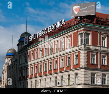 Bank in der Mitte der Stadt Zagreb Stockfoto