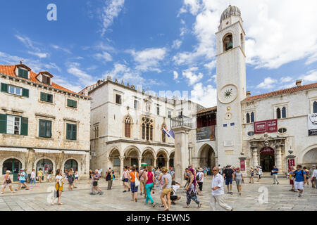 Viele Touristen im Old Town in Dubrovnik, Kroatien. Stockfoto