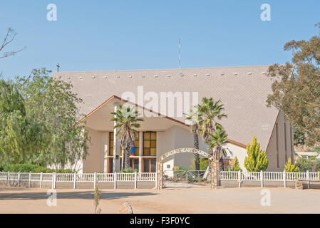 MAULTIEREN, Südafrika - 17. August 2015: The Sacred Heart Catholic Church in Maultieren, eine Kleinstadt in der Provinz Northern Cape Stockfoto