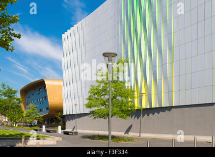 GRONINGEN, Niederlande - 22. August 2015: Moderne Gebäude des UMCG, der medical Center der Universität groningen Stockfoto