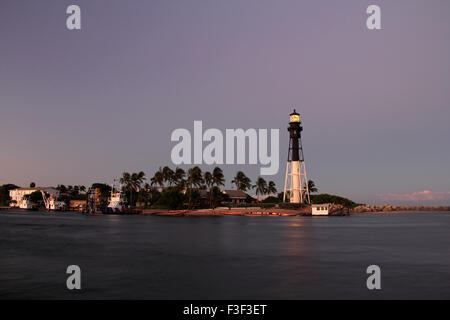 Die historischen und malerischen Hillsboro Leuchtturm an der Küste von South Florida Stockfoto